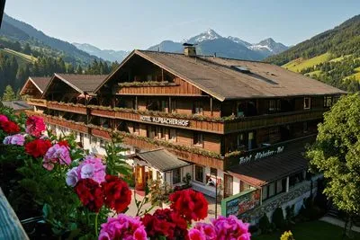 Building hotel Der Alpbacherhof - Natur & SPA Resort mit Klasse