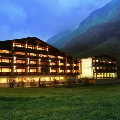 Building hotel Thermal Badhotel Kirchler