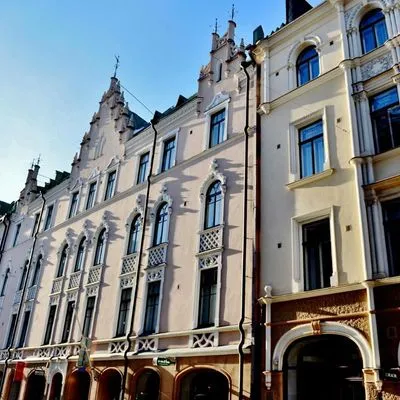 Building hotel Hostel Diana Park