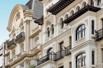 Building hotel Catalonia Gran Vía