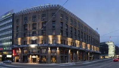 Building hotel Seurahuone Helsinki