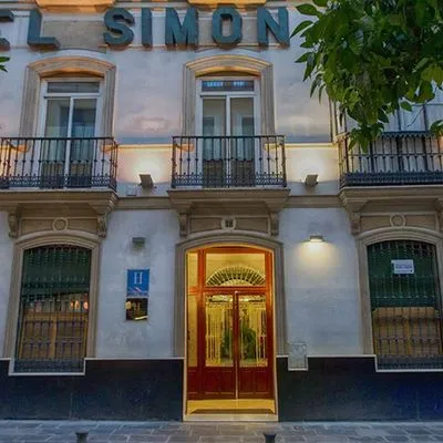 Building hotel Hotel Simón