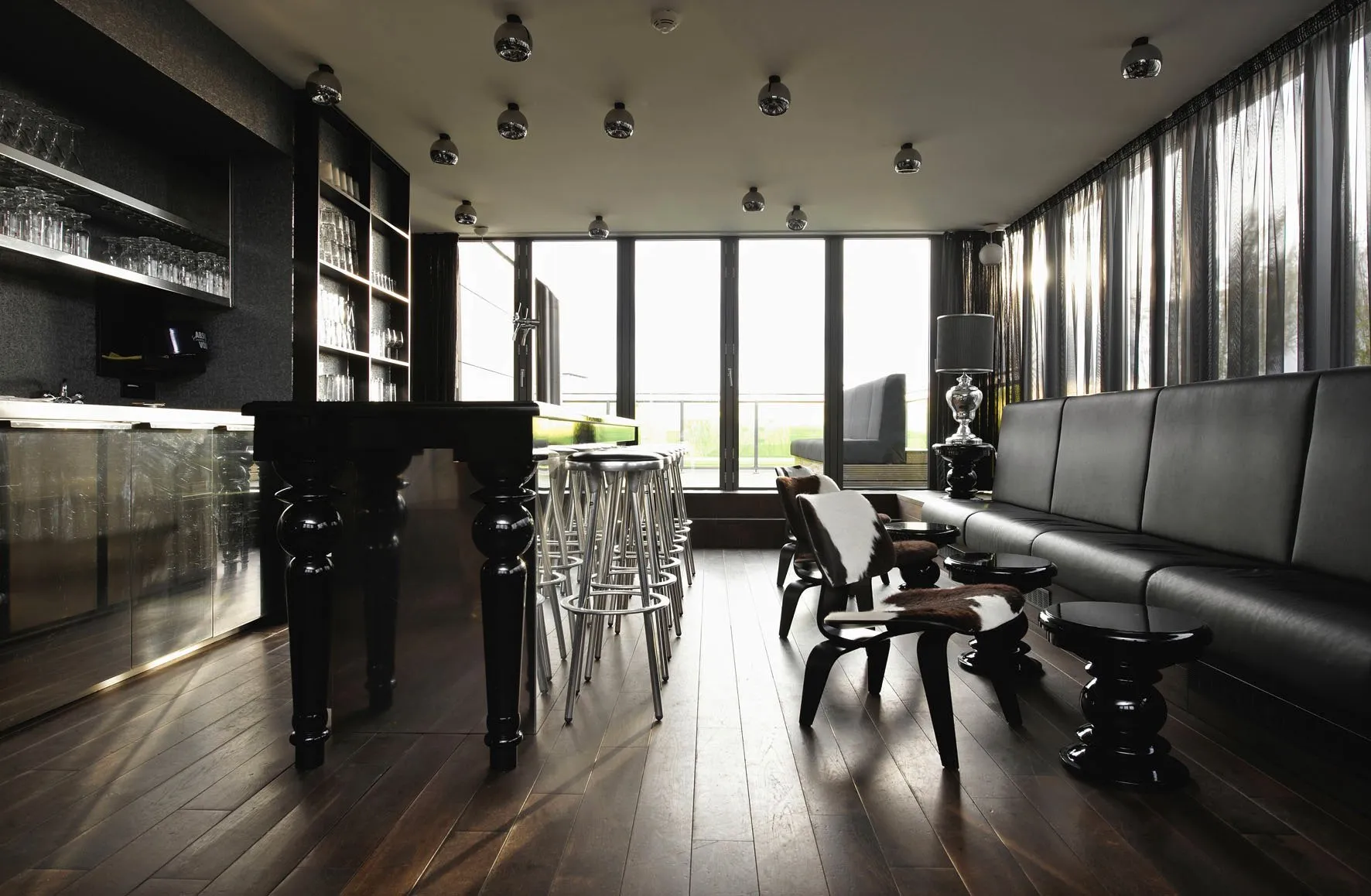 meeting_room
