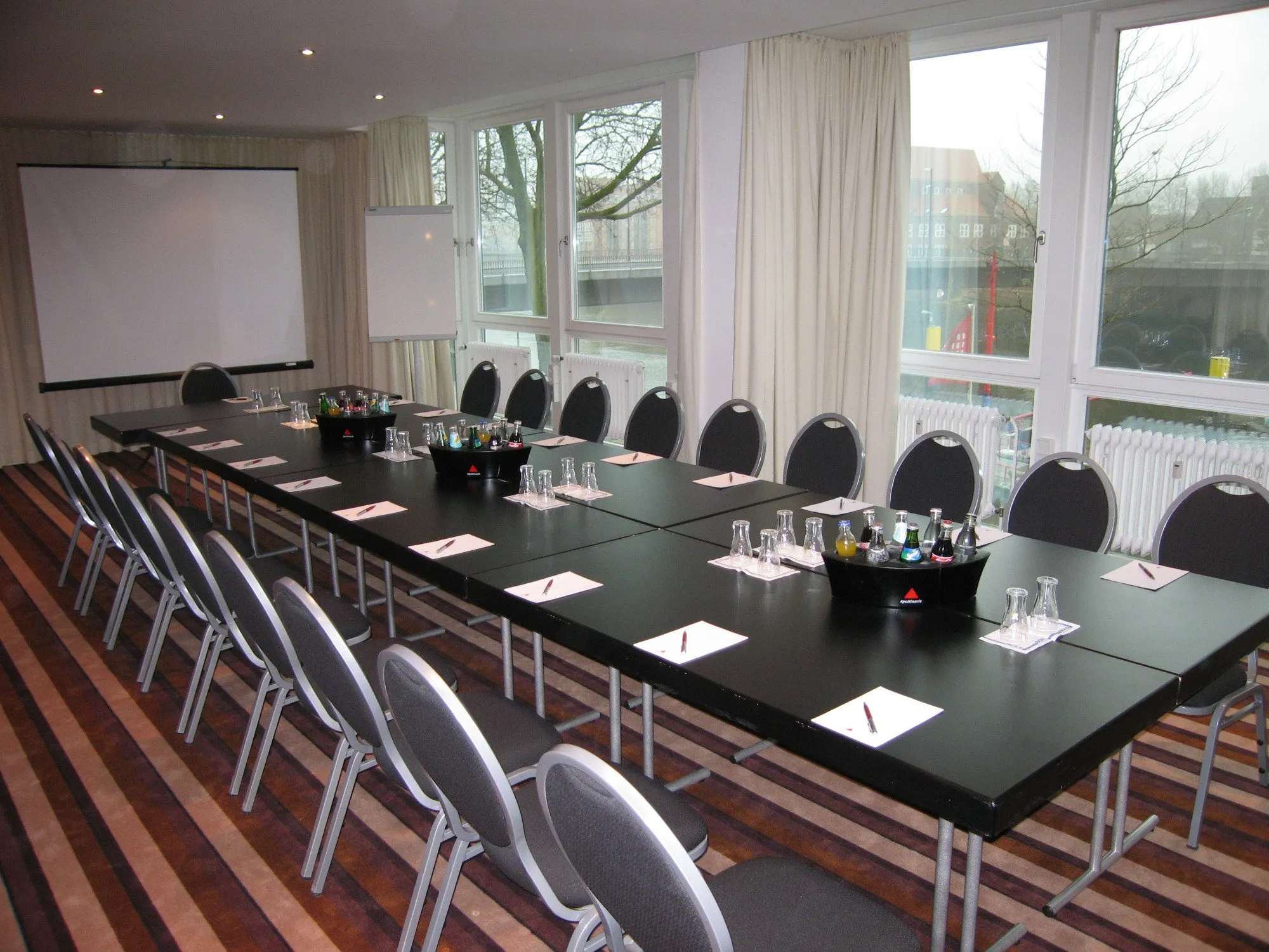 meeting_room