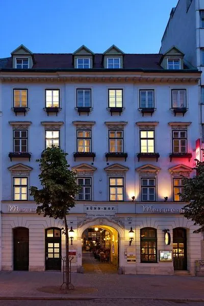 Gebäude von Mercure Grand Hotel Biedermeier Wien