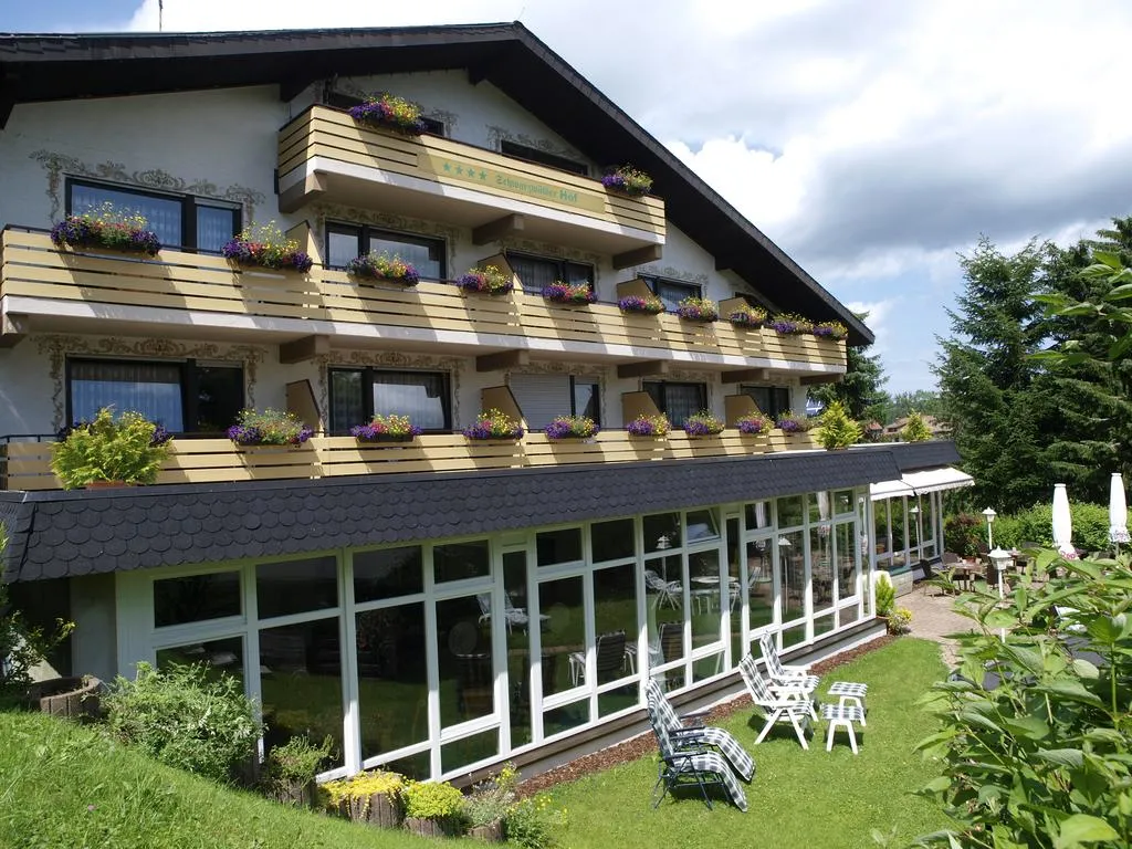 Building hotel Schwarzwälder Hof