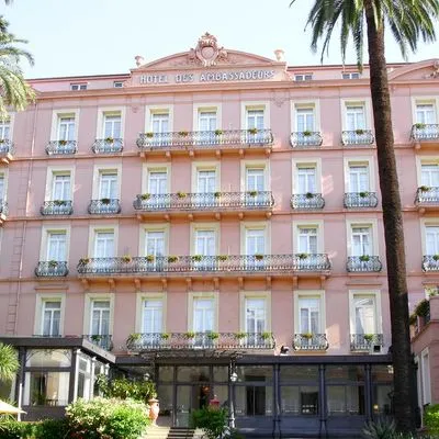 Building hotel Grand Hôtel des Ambassadeurs