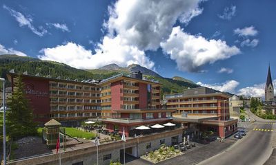 Building hotel Grischa - DAS Hotel Davos