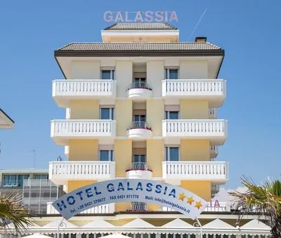 Gebäude von Hotel Galassia