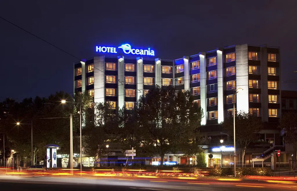 Building hotel Oceania Clermont-Ferrand