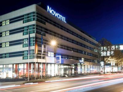 Building hotel Novotel Aachen City