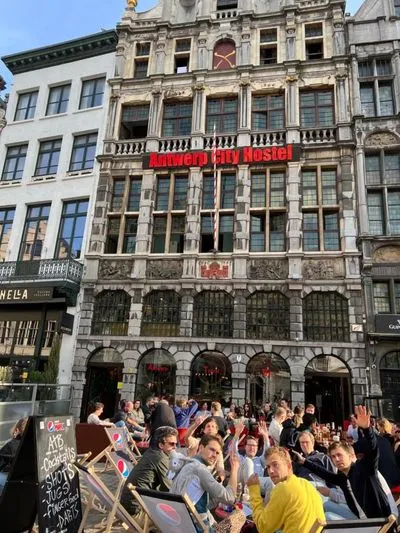 Gebäude von P6 Antwerp