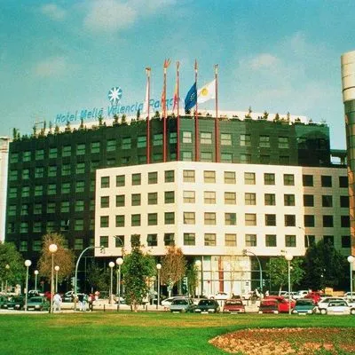Building hotel SH Valencia Palace