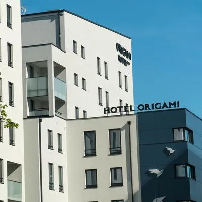 Building hotel Hotel Origami