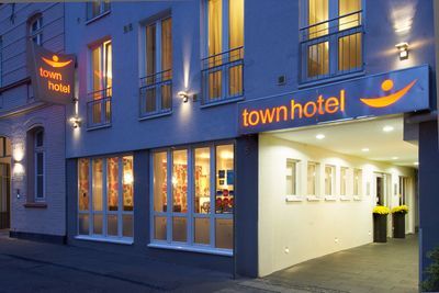 Building hotel Town Hotel Wiesbaden