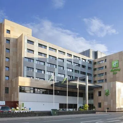 Building hotel Holiday Inn Cardiff City Centre