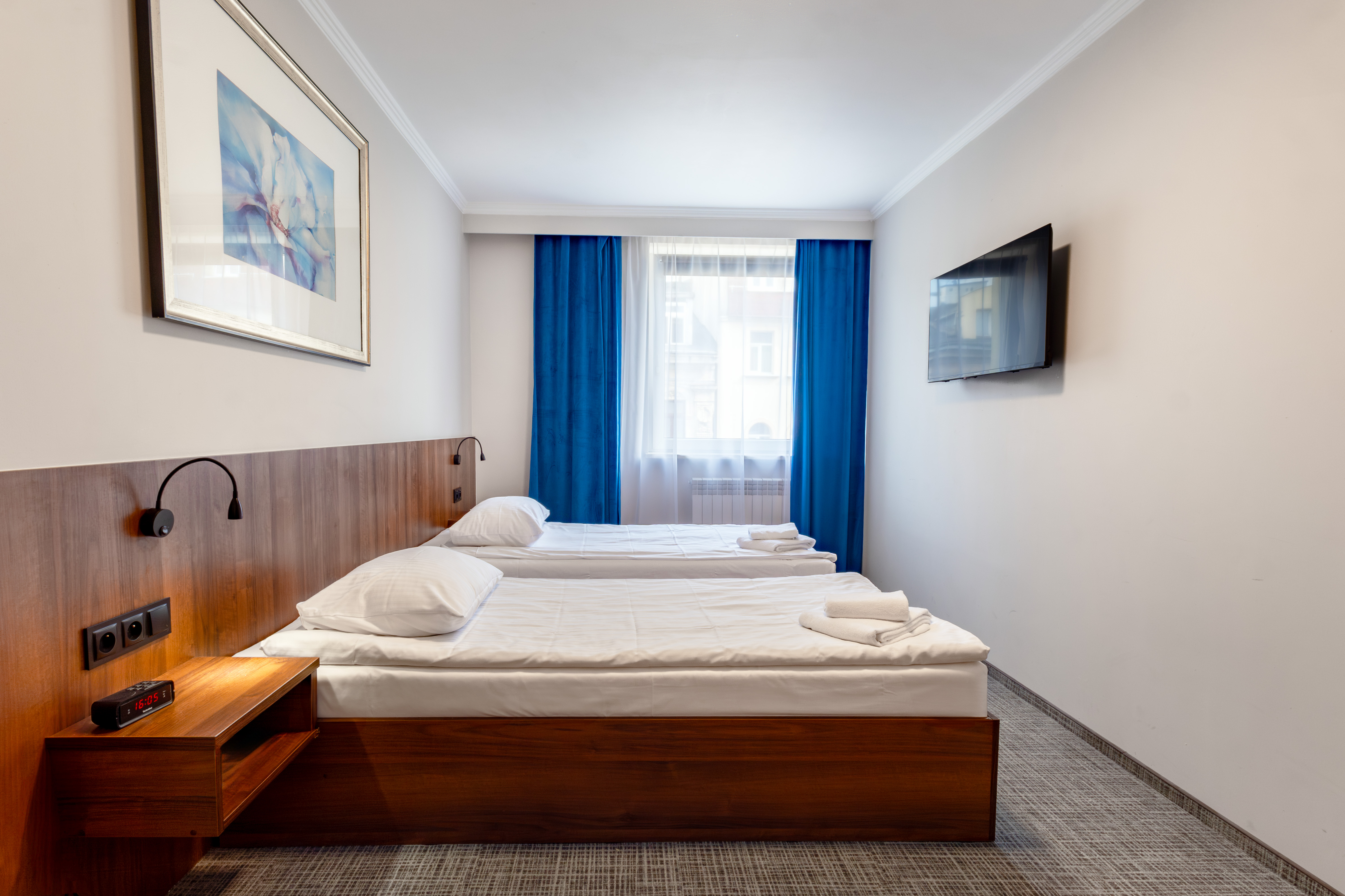 Hit Hotel