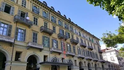 Building hotel Hotel Roma e Rocca Cavour