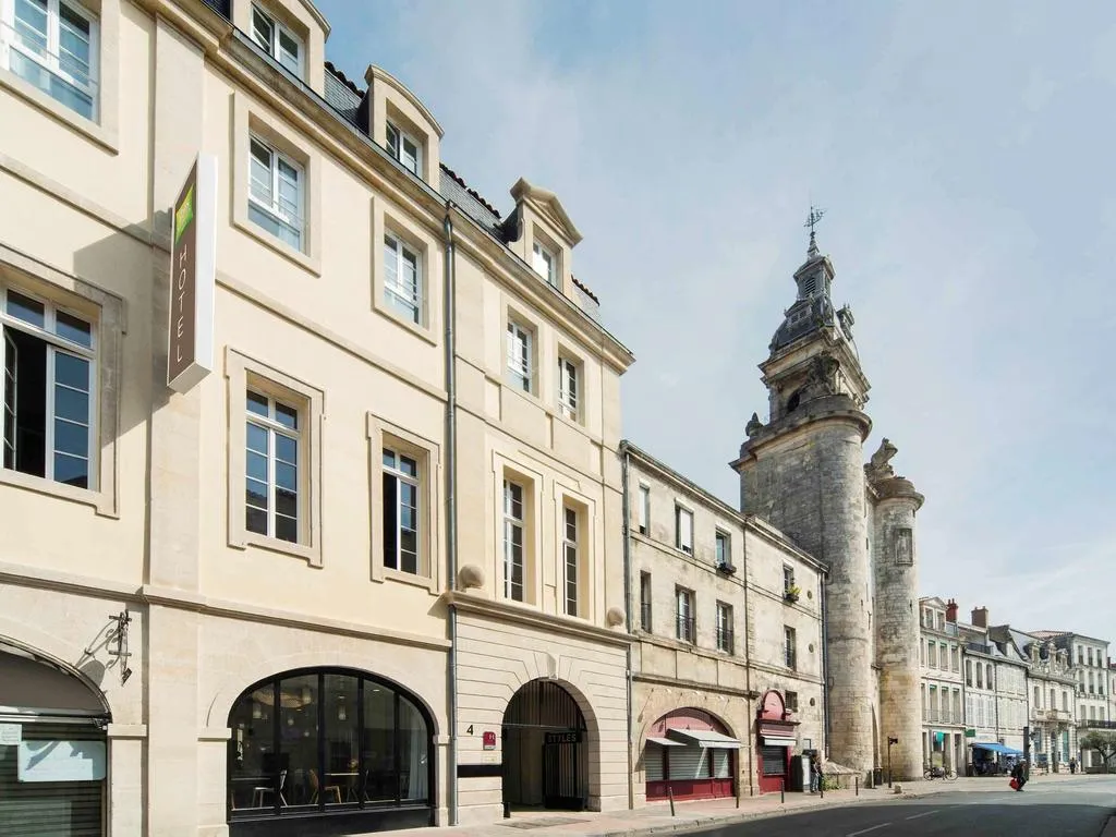Building hotel ibis Styles La Rochelle Centre