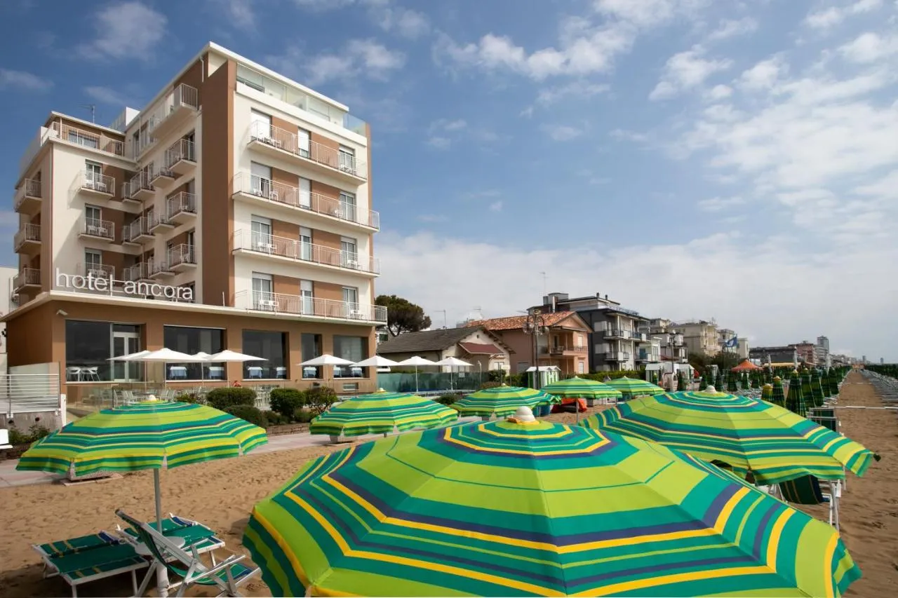 Building hotel Hotel Ancora