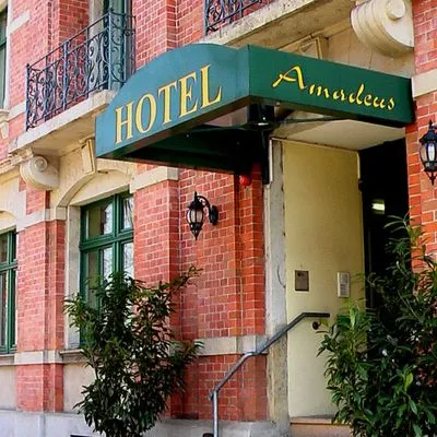 Building hotel Hotel Amadeus