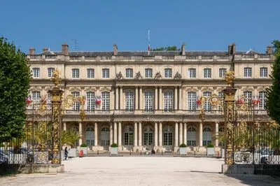 Hotel dell'edificio KOSY Appart'Hôtels - Coeur de Ville