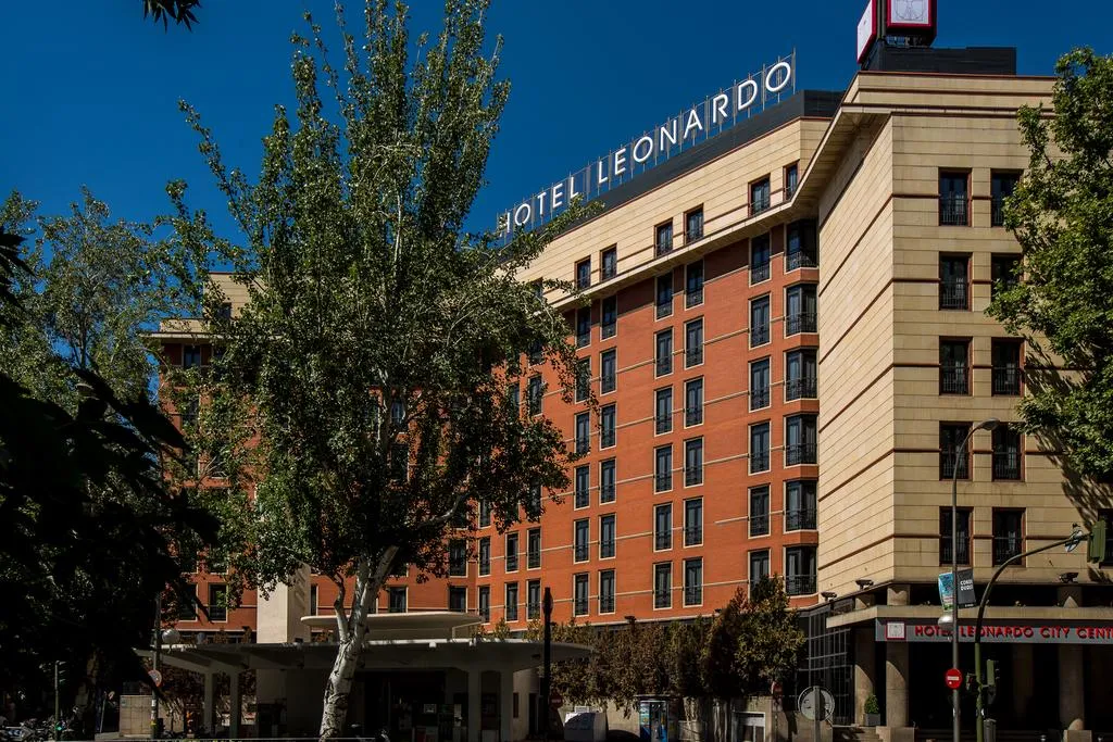 Building hotel Leonardo Hotel Madrid City Center