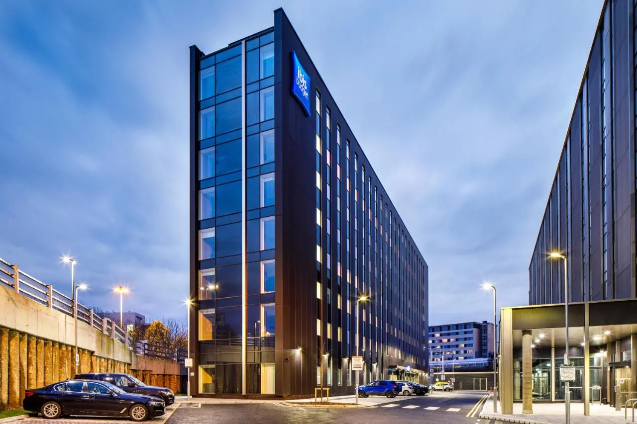 Building hotel Ibis Budget Manchester Airport