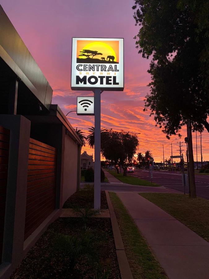 Building hotel Central Motel Mildura