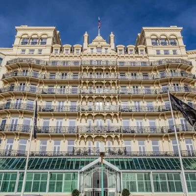Building hotel The Grand  Brighton