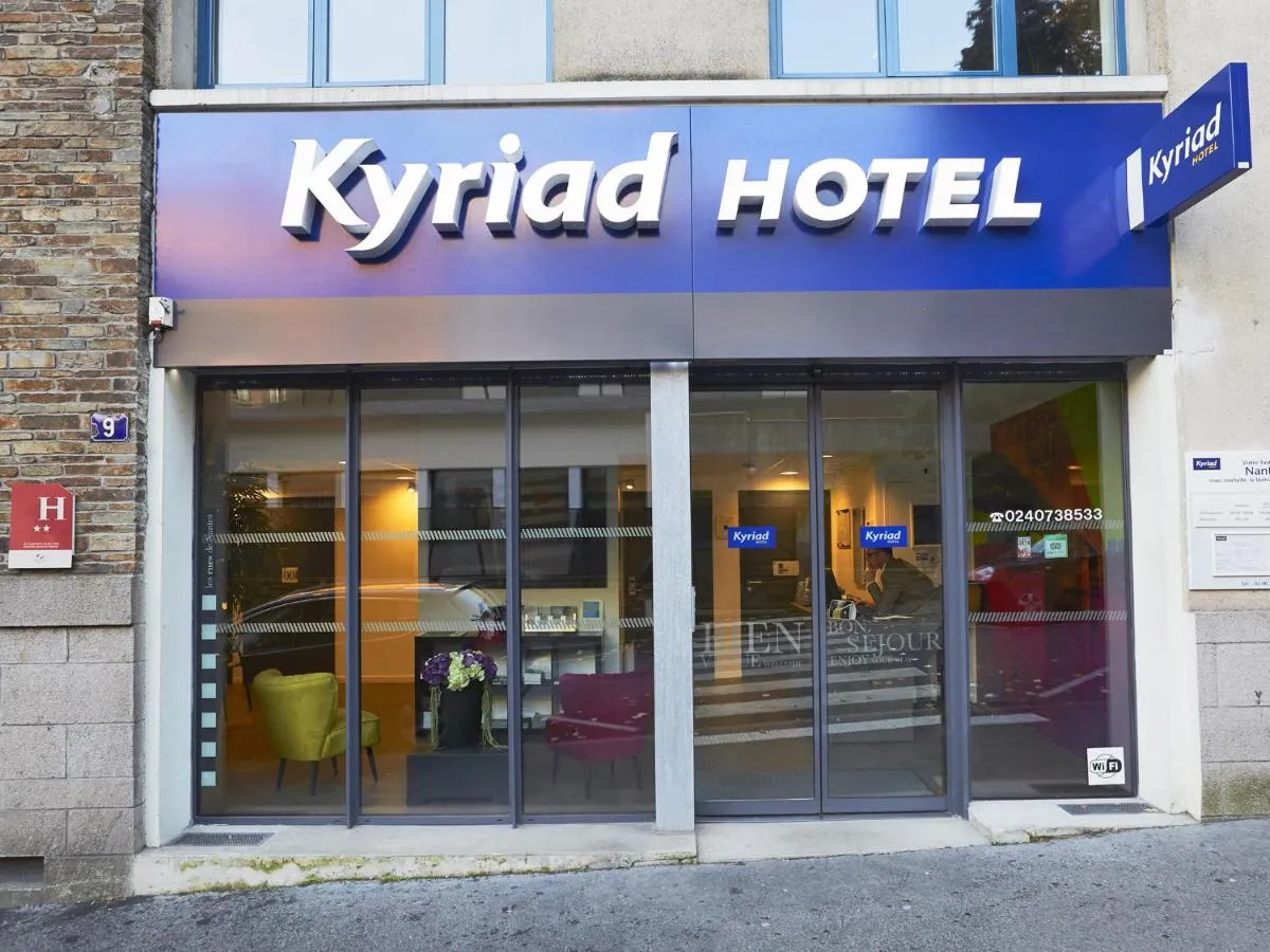Building hotel Kyriad Nantes Centre Graslin