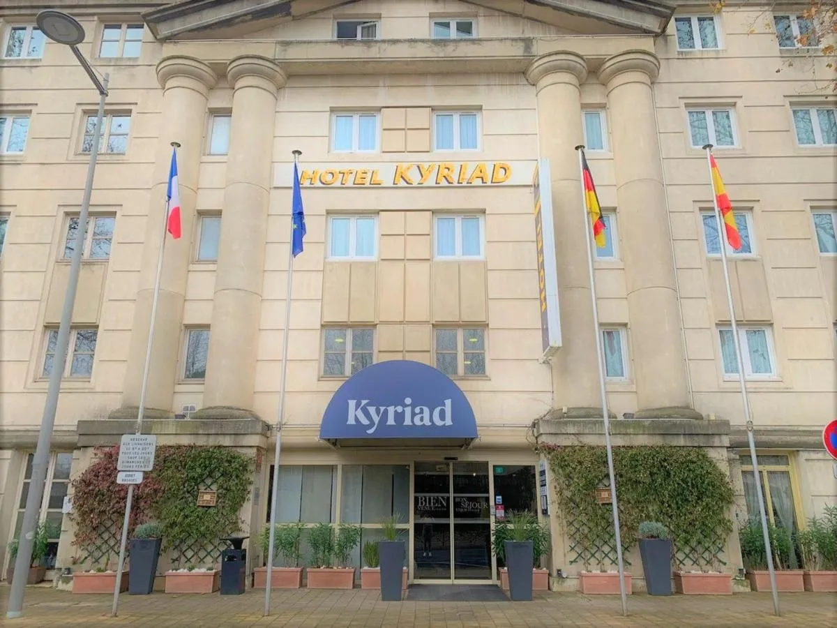 Building hotel Kyriad Montpellier Centre Antigone
