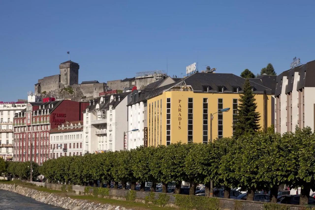 Building hotel Hotel Paradis Lourdes