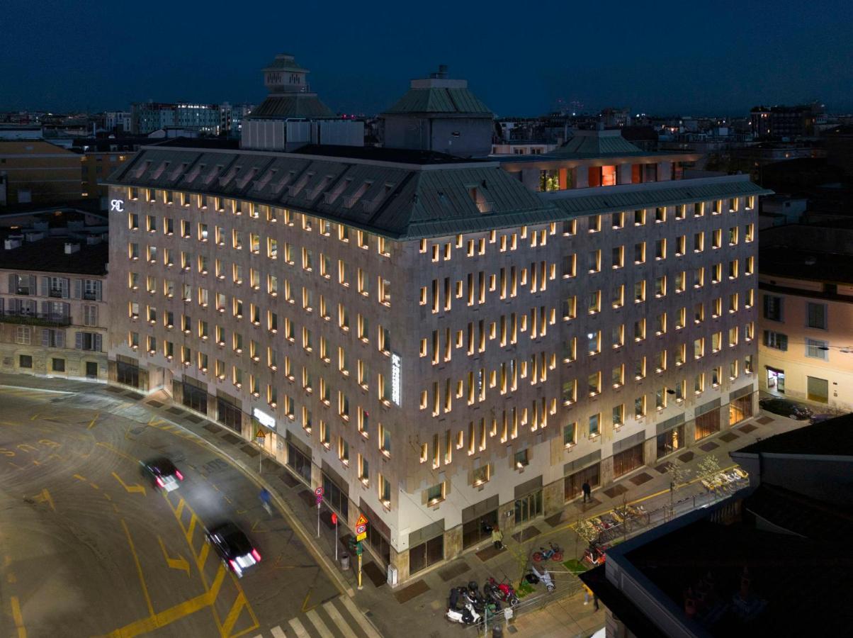 Building hotel Radisson Collection Hotel, Santa Sofia Milan