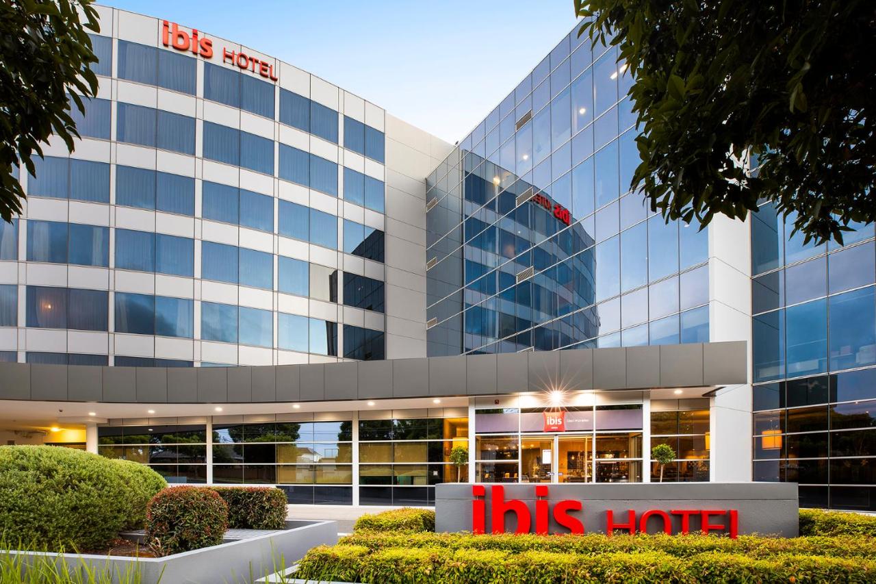 Building hotel Hotel ibis Melbourne Glen Waverley