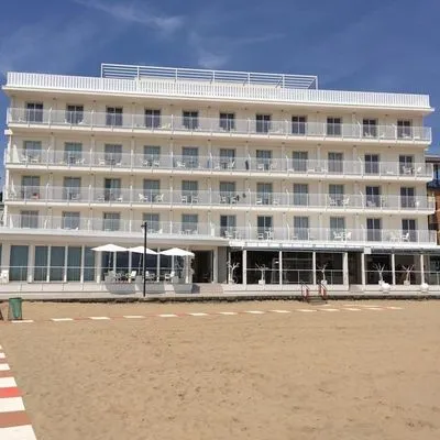 Building hotel Stellamare Beach