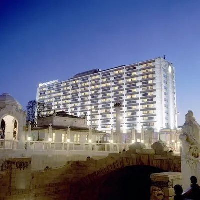 Building hotel InterContinental Wien