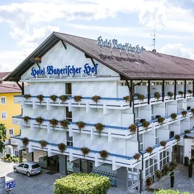 Building hotel Hotel Bayerischer Hof