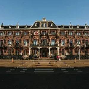 The Manor Amsterdam Galleriebild 0