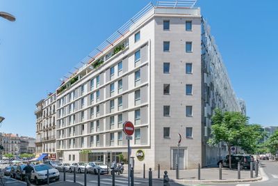 Building hotel Hotel Marseille Centre