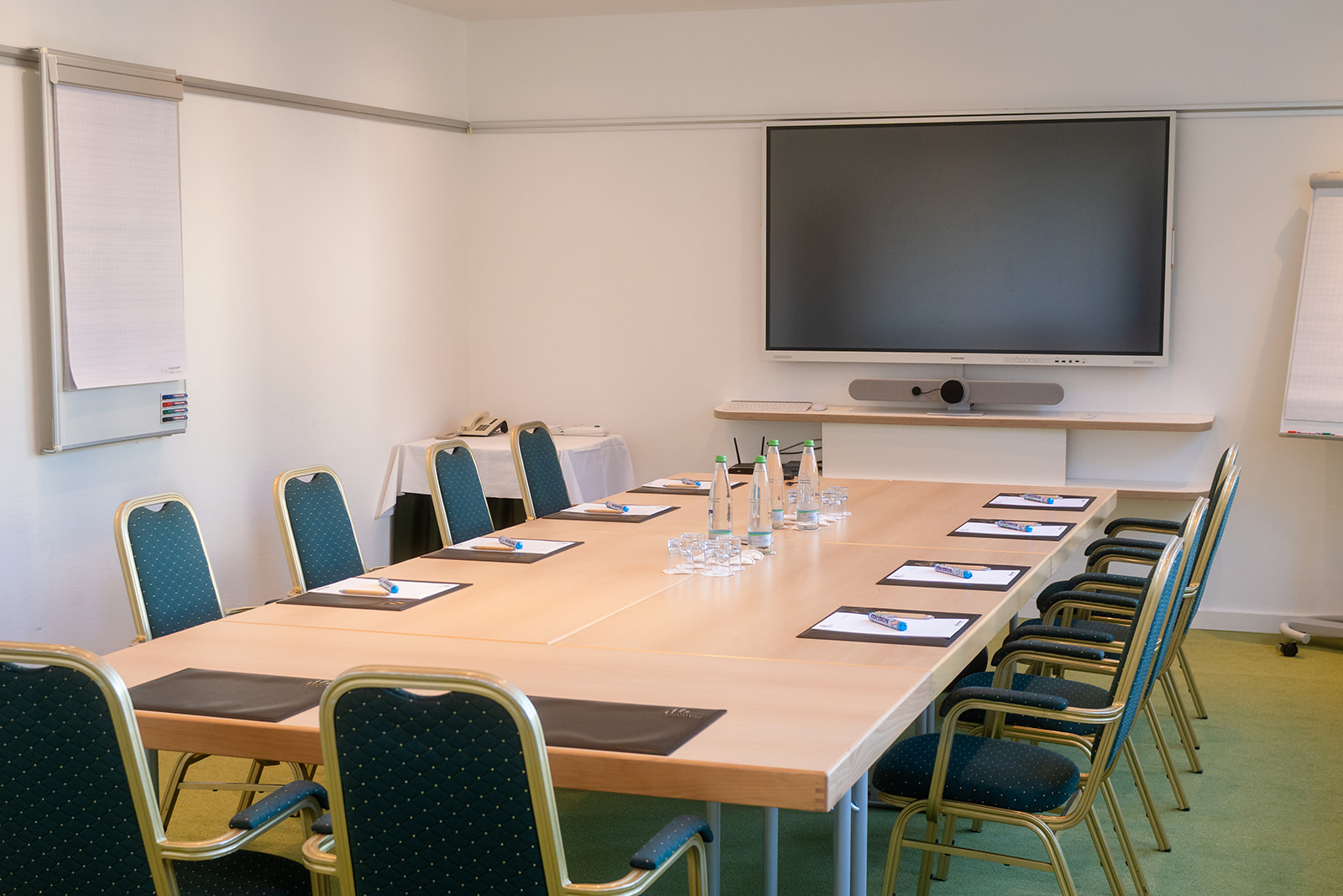 meeting_room