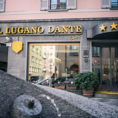 Building hotel Lugano Dante Center