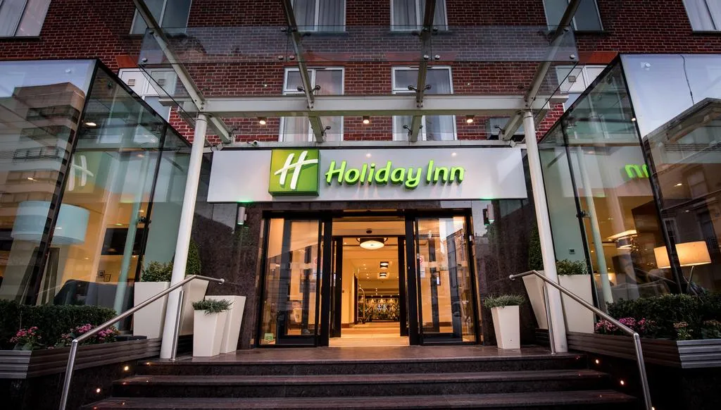 Building hotel Holiday Inn London - Kensington High St.