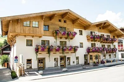Gebäude von Pension Alpenrose