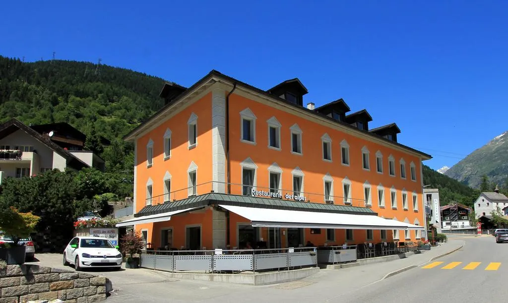 Building hotel des alpes