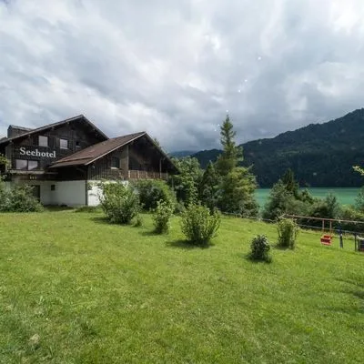 Building hotel Seehotel Weissensee