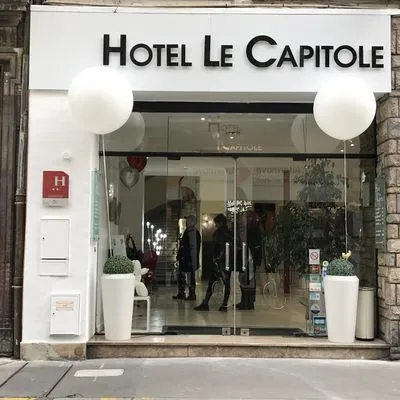 Building hotel Hotel Le Capitole