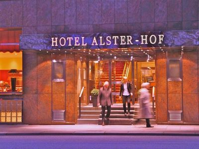 Building hotel Hotel Alster-Hof