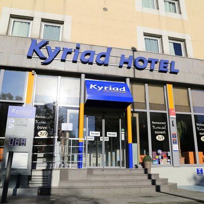 Building hotel Kyriad Marseille Centre Rabatau