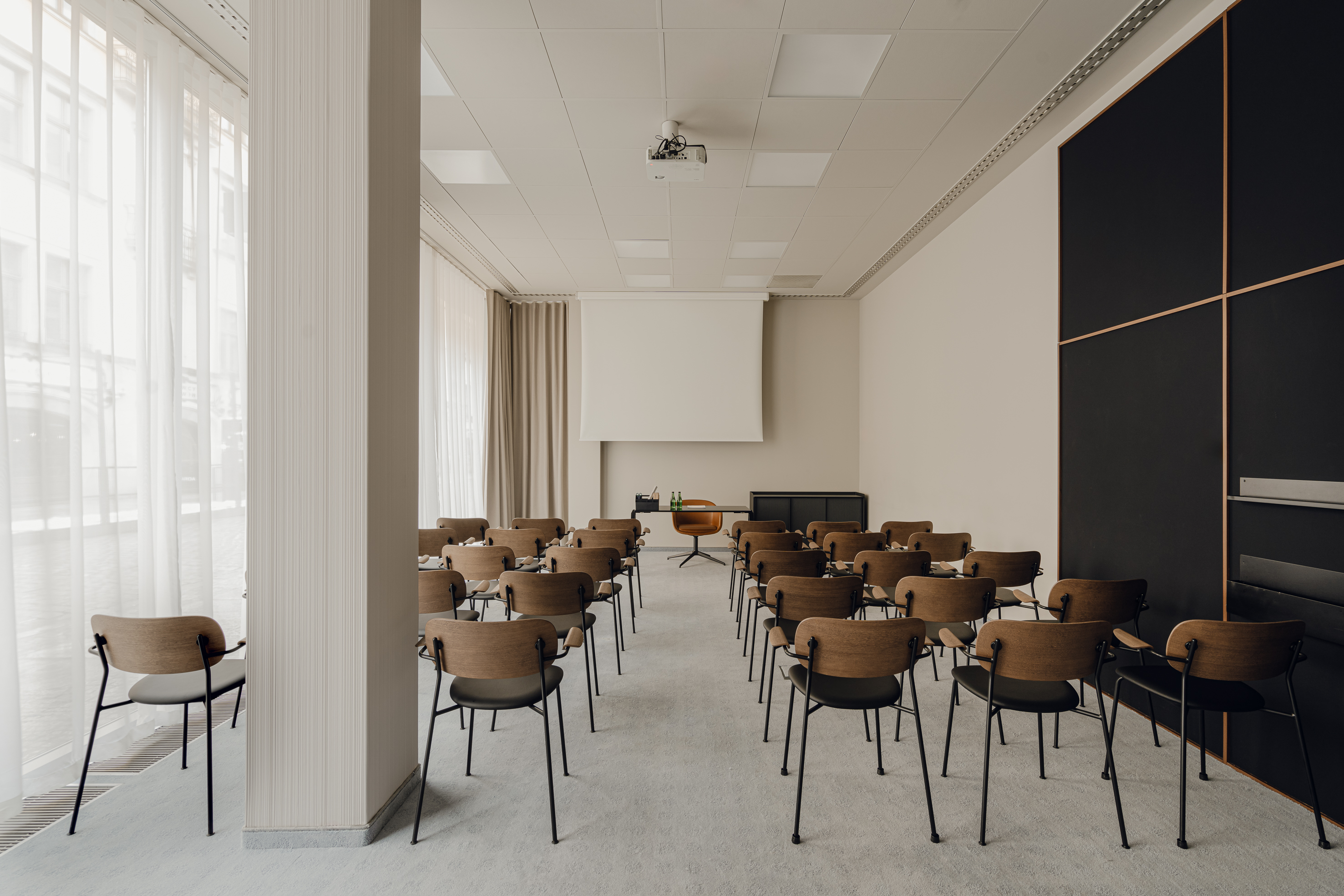 meeting_room